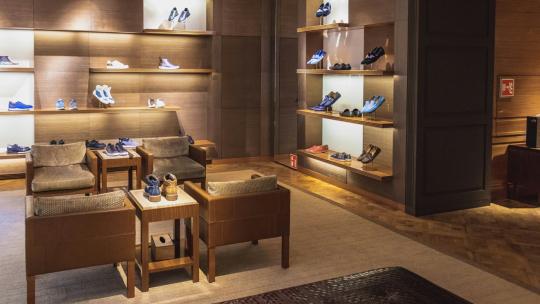 Boutique maison de luxe chaussures