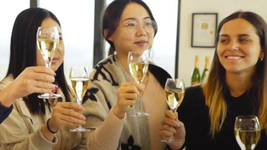 Séminaire - Visite de la maison de champagne Lallement Massonnot