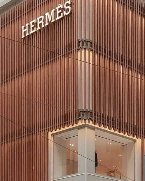 Boutique Hermès à Canton... Record de ventes pour la réouverture !