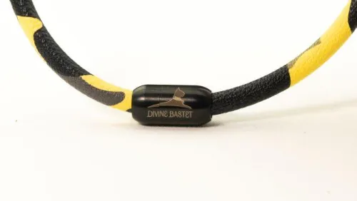 DIVINE BASTET DIVINE BASTET